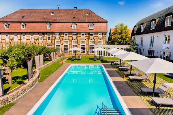 welcome_hotel_bad_arolsen_pool_45.600x400